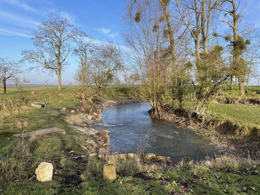 Emplacement pour toile de tente - les Écogîtes de la Sablière